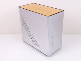 Fractal Design Era ITX Silver & White Oak Compact PC Case – Mini-ITX Form Factor, Aluminum & Steel Chassis with Wood Accent, Supports ATX/SFX/SFX-L PSUs, Up to 295 mm GPU, Multiple Fan/Radiator Mounts, Front USB-C & USB-A Ports, Excellent Airflow & Sleek Silver/White Oak Aesthetic