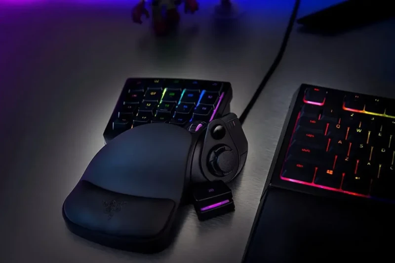Razer Tartarus v2 Gaming Keypad: Mecha-Membrane Key Switches - 32 Programmable Keys - Customizable Chroma RGB Lighting - Programmable Macros - Classic Black - Image 5